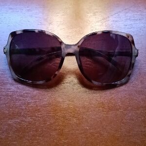 💥 DROPPED PRICE ON SUNGLASSES (NWOT)💥🆕🆕